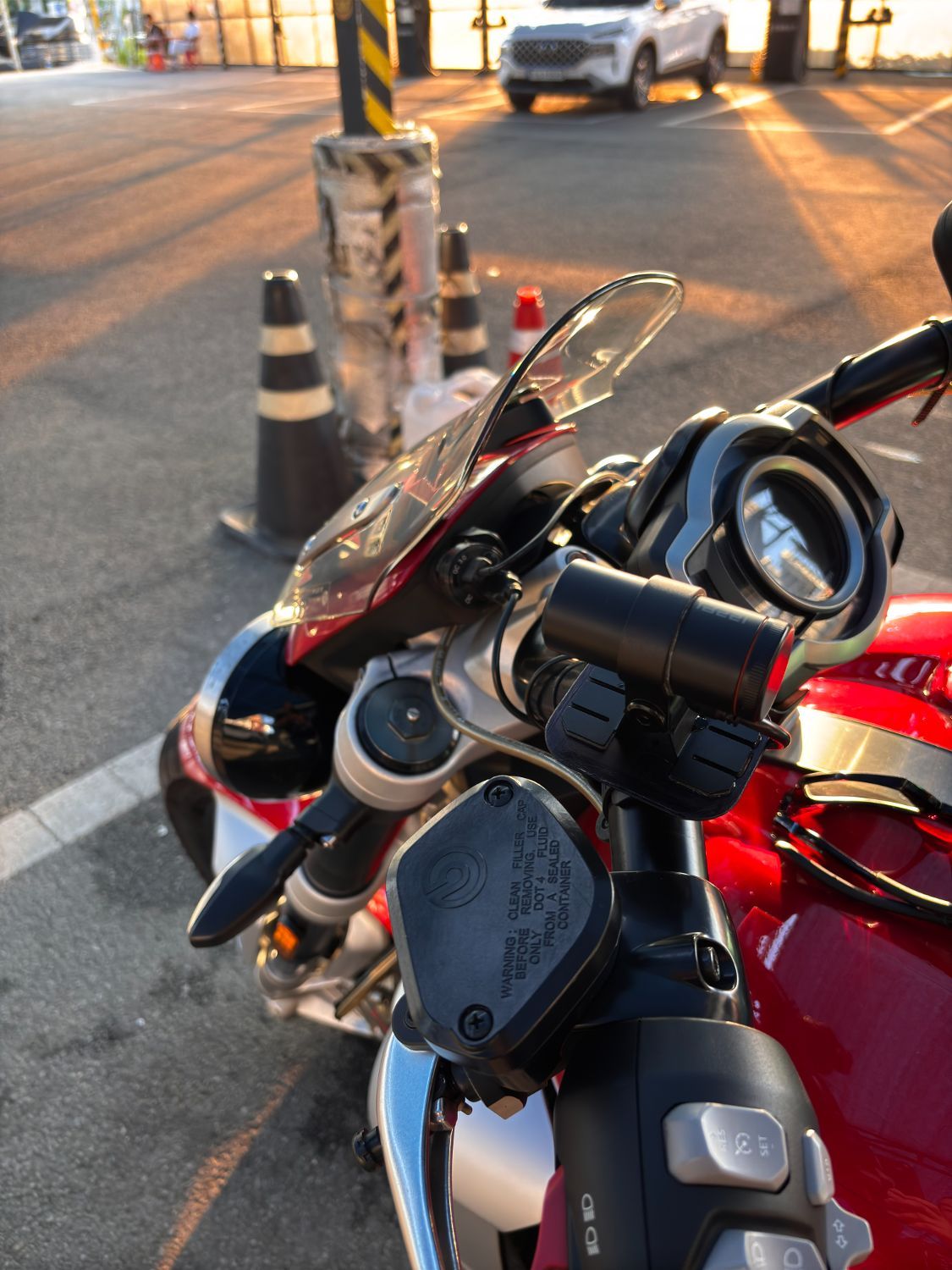 트라이엄프 로켓III R thumb 2