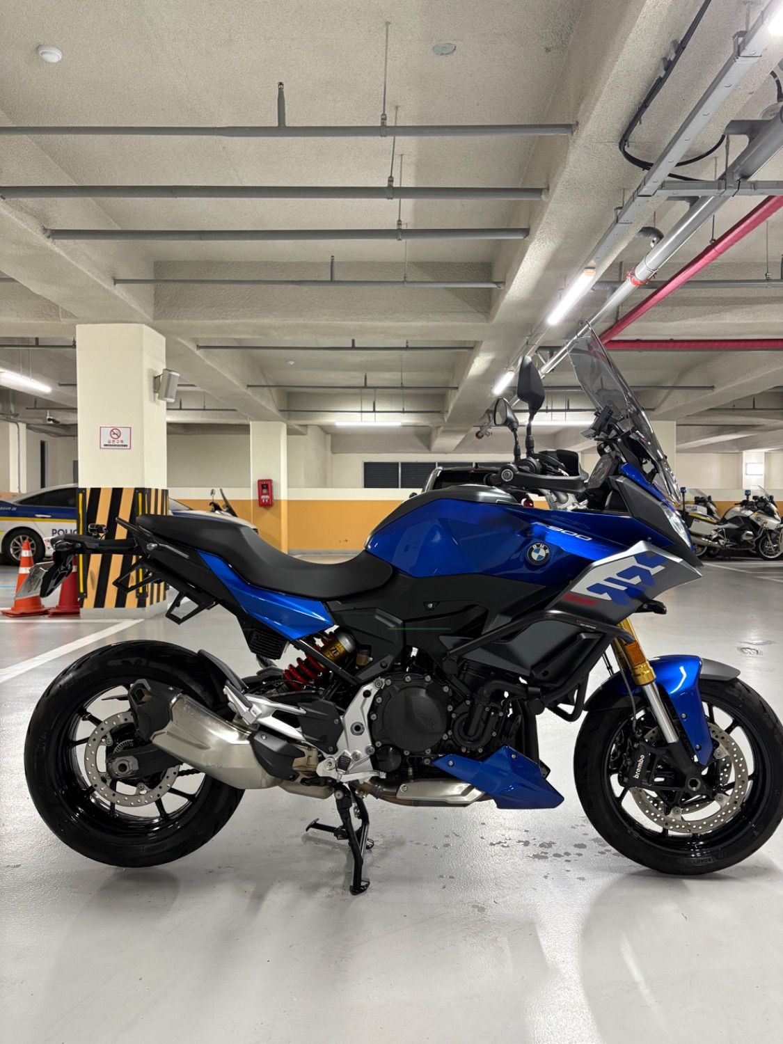 BMW F 900 XR 2024 블루 사진 1