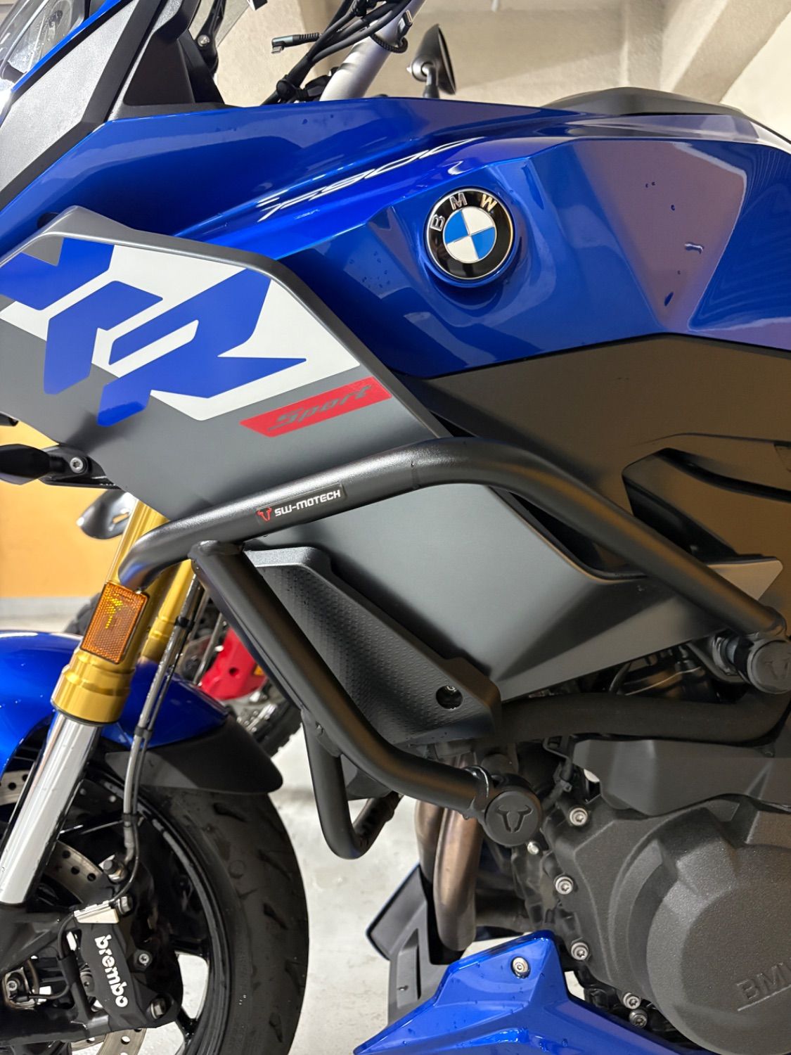 BMW F 900 XR 2024 블루 사진 5