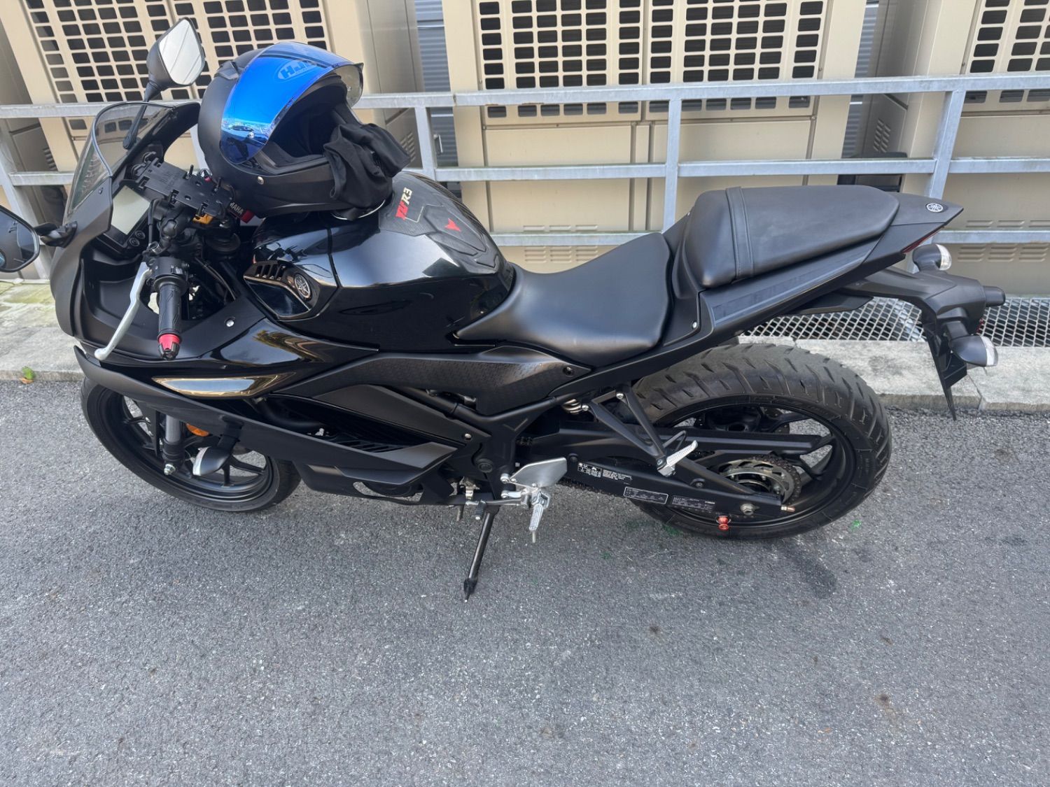 야마하 YZF R3 thumb 2