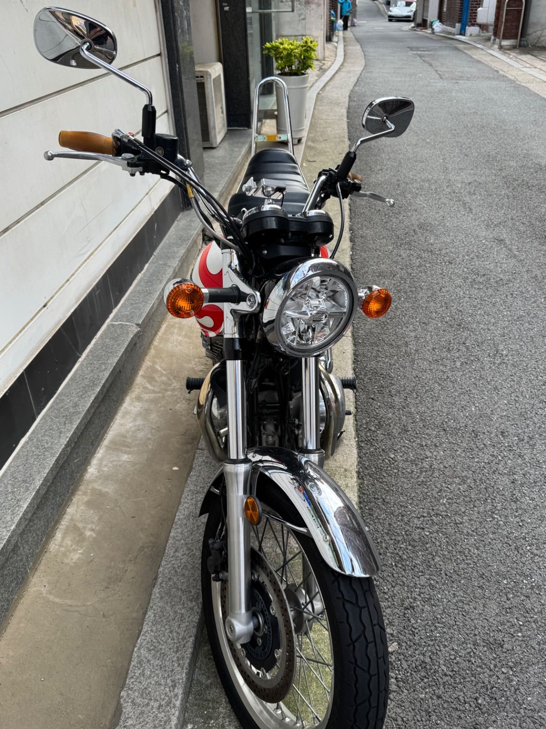 가와사키 W 800 more