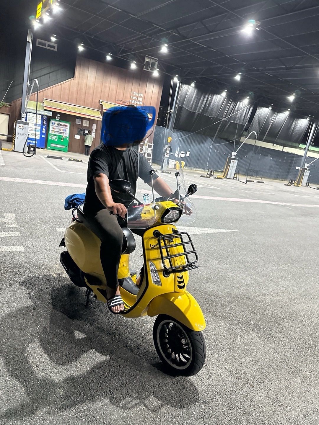 베스파 스프린트 125 노떼 에디션 thumb 2