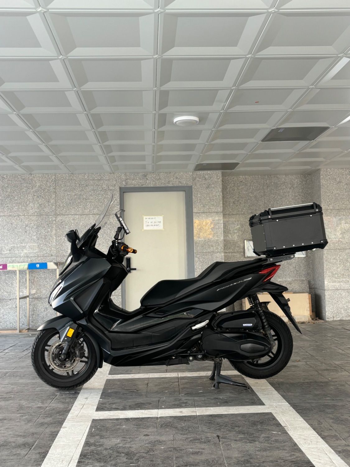 혼다 포르자 350 more