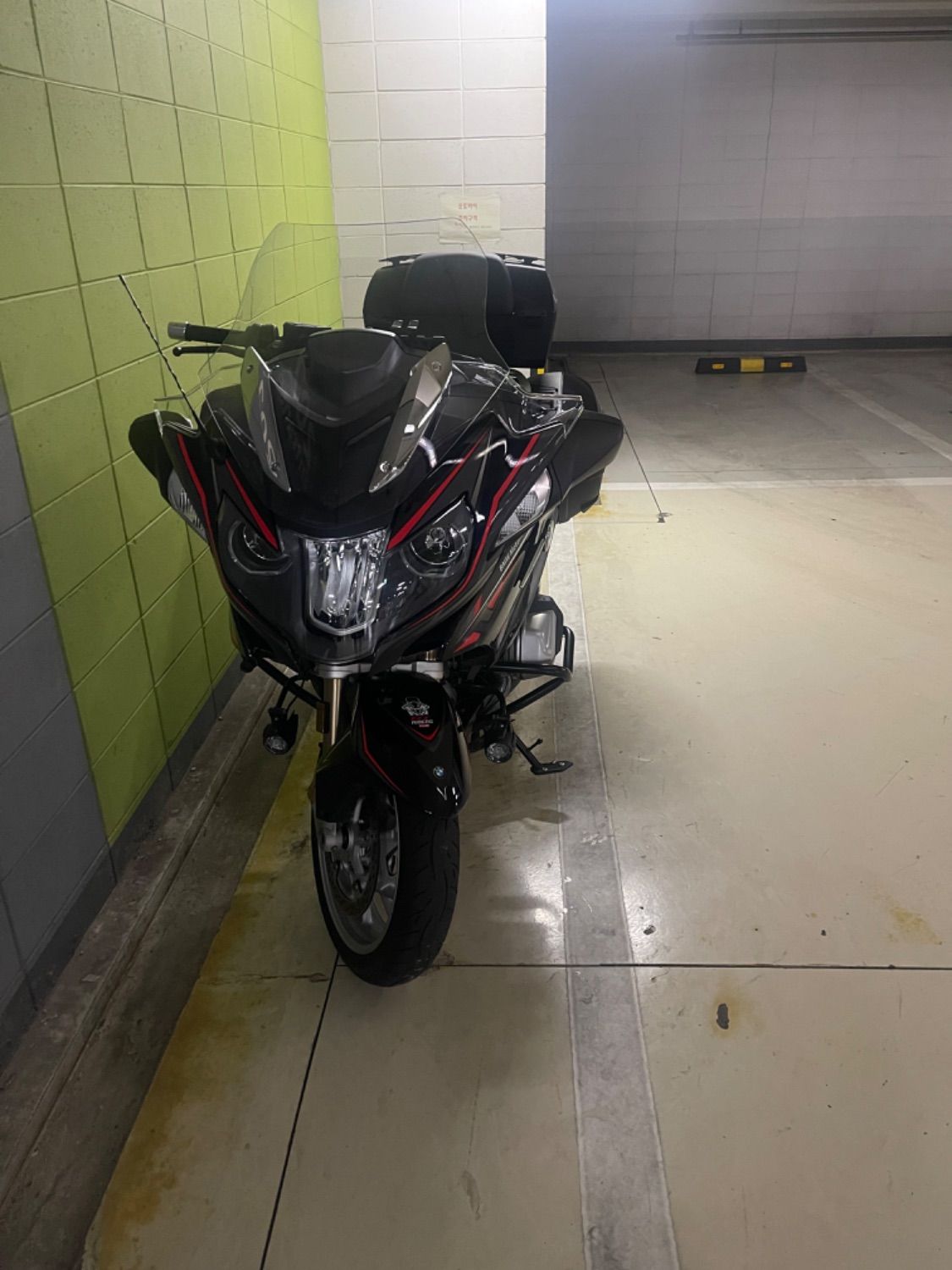 BMW R 1250 RT 2019 블랙 사진 4