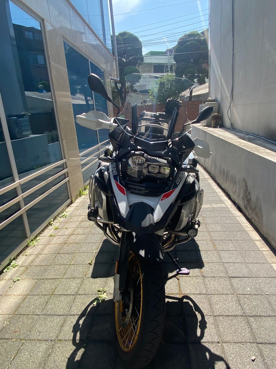 BMW R 1250 GS 어드벤처 2023 화이트 사진 6