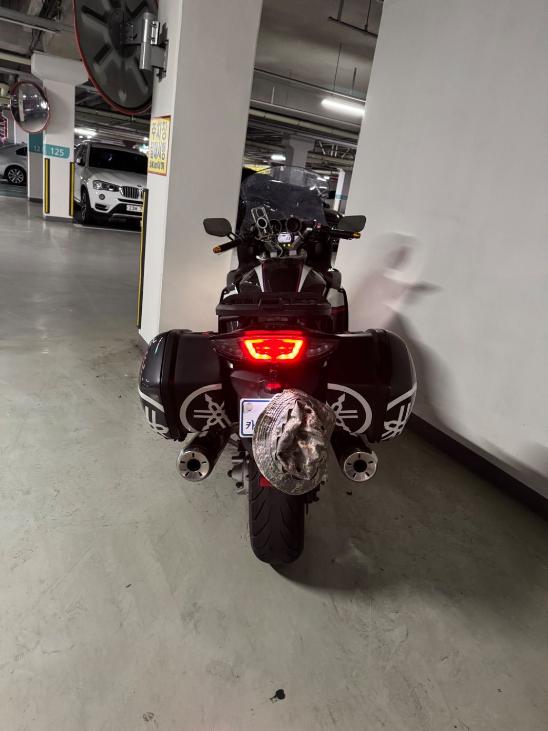 야마하 FJR 1300 A 2016 화이트 사진 4