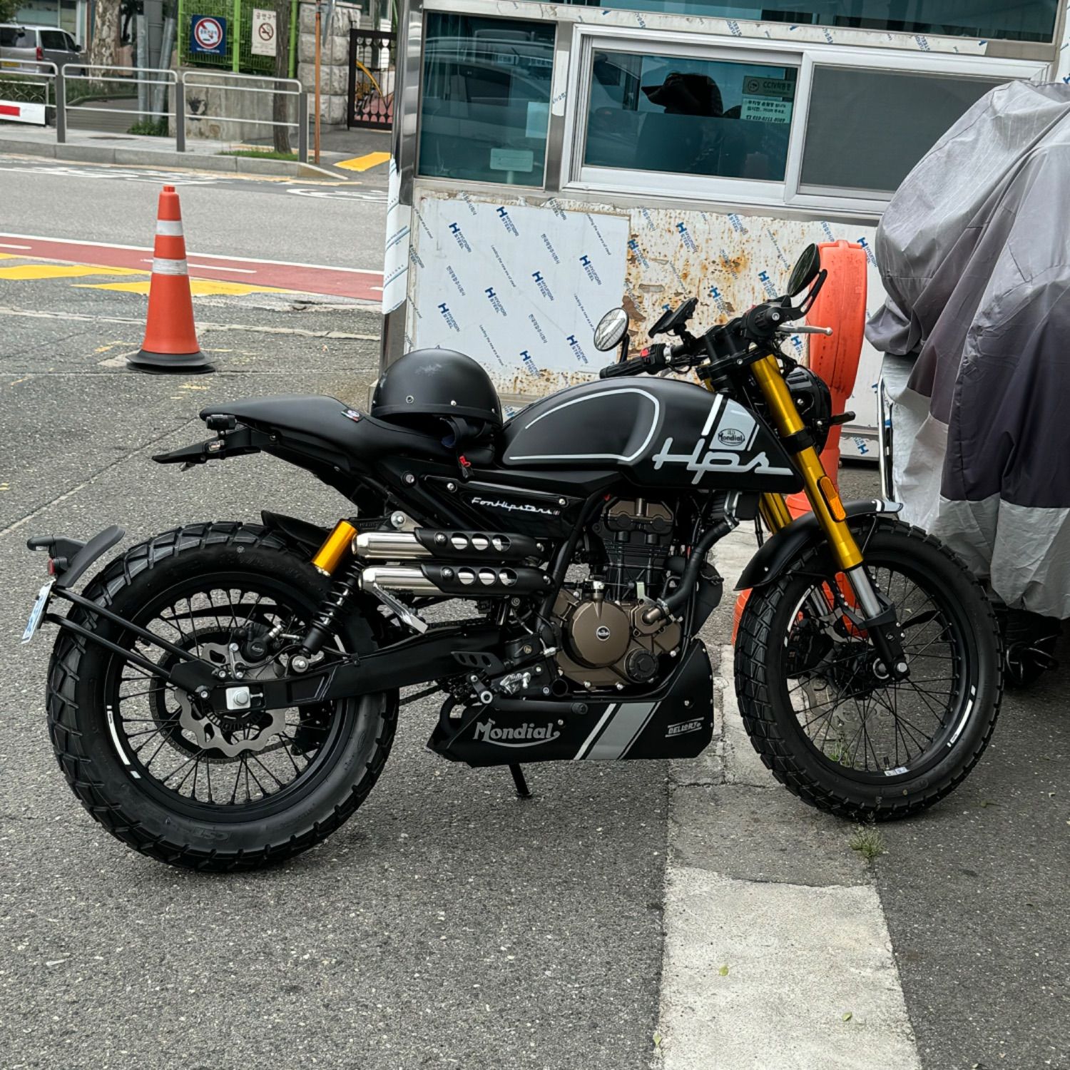 몬디알 힙스터 125 more