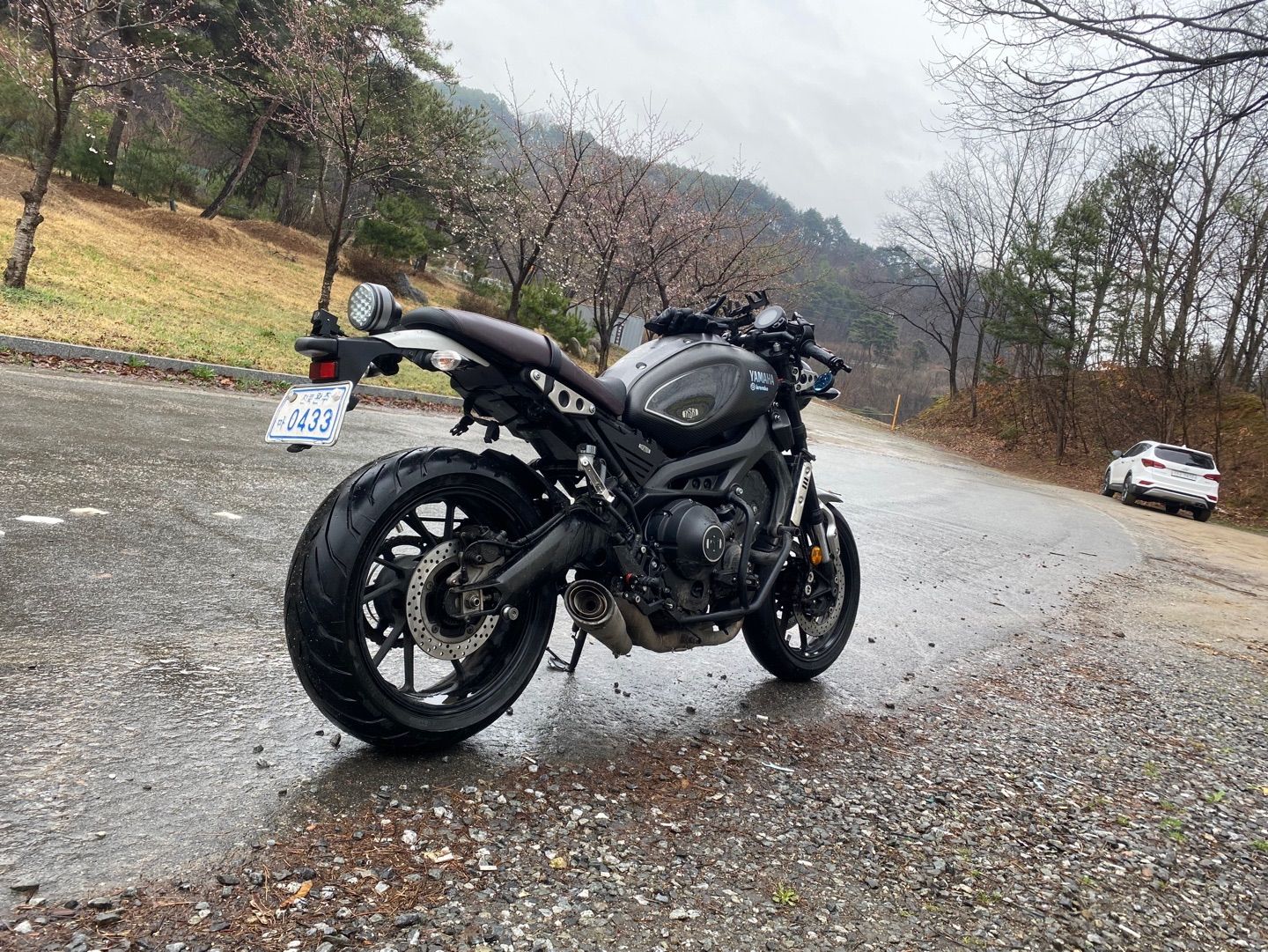 야마하 XSR 900 2018 블랙 사진 4