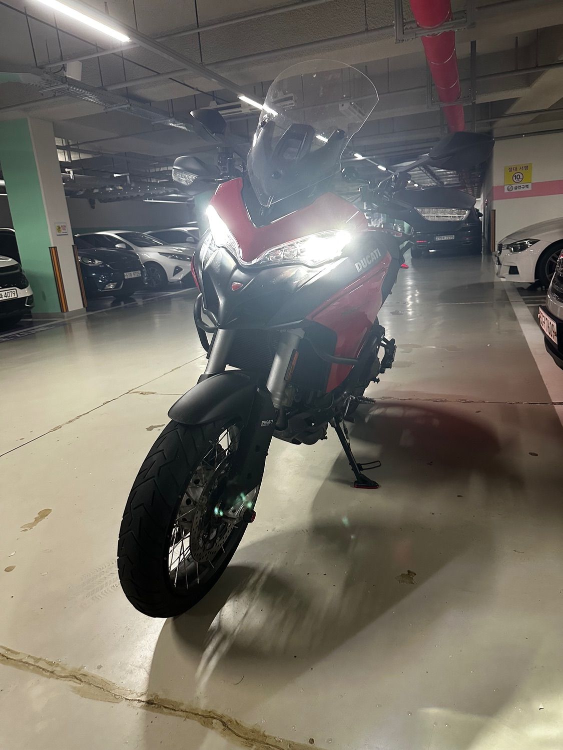 두카티 멀티스트라다 950 S 2021 레드 사진 2