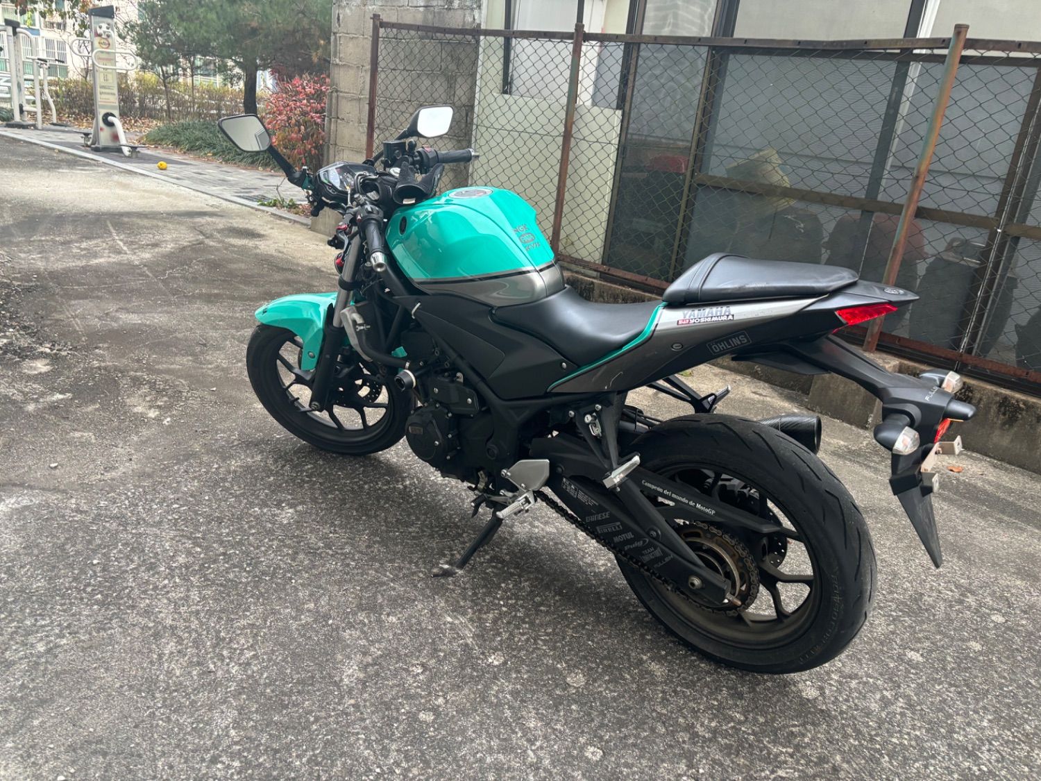 야마하 YZF R3 thumb 2