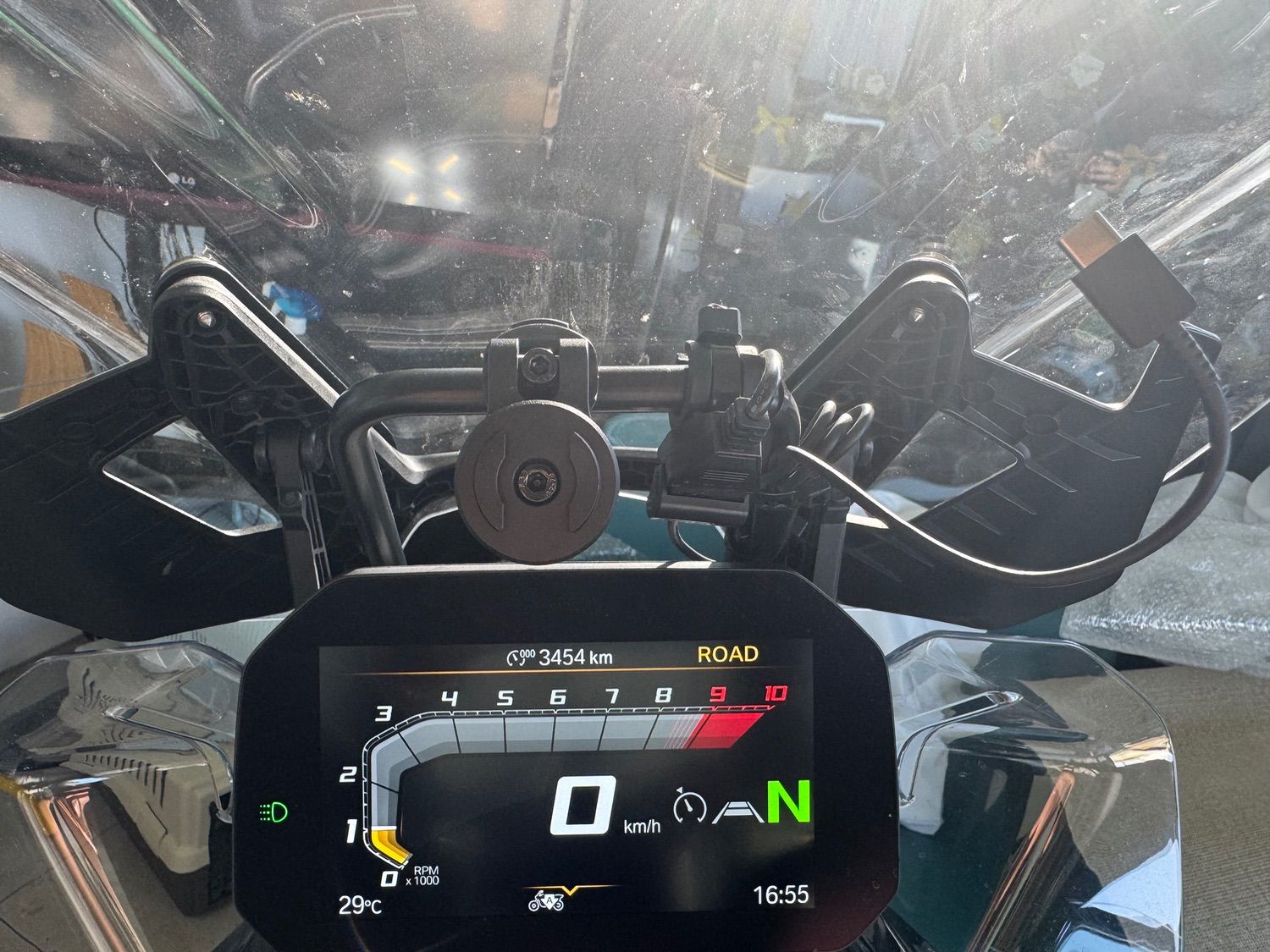 BMW R 1300 GS 2024 블랙 사진 2
