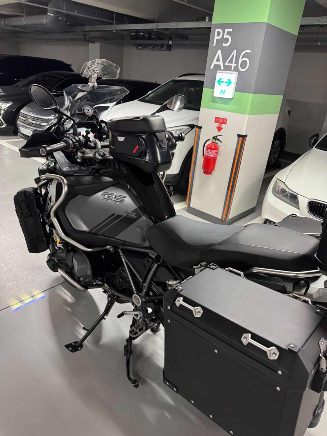 BMW R 1250 GS 어드벤처 2021 블랙 사진 3