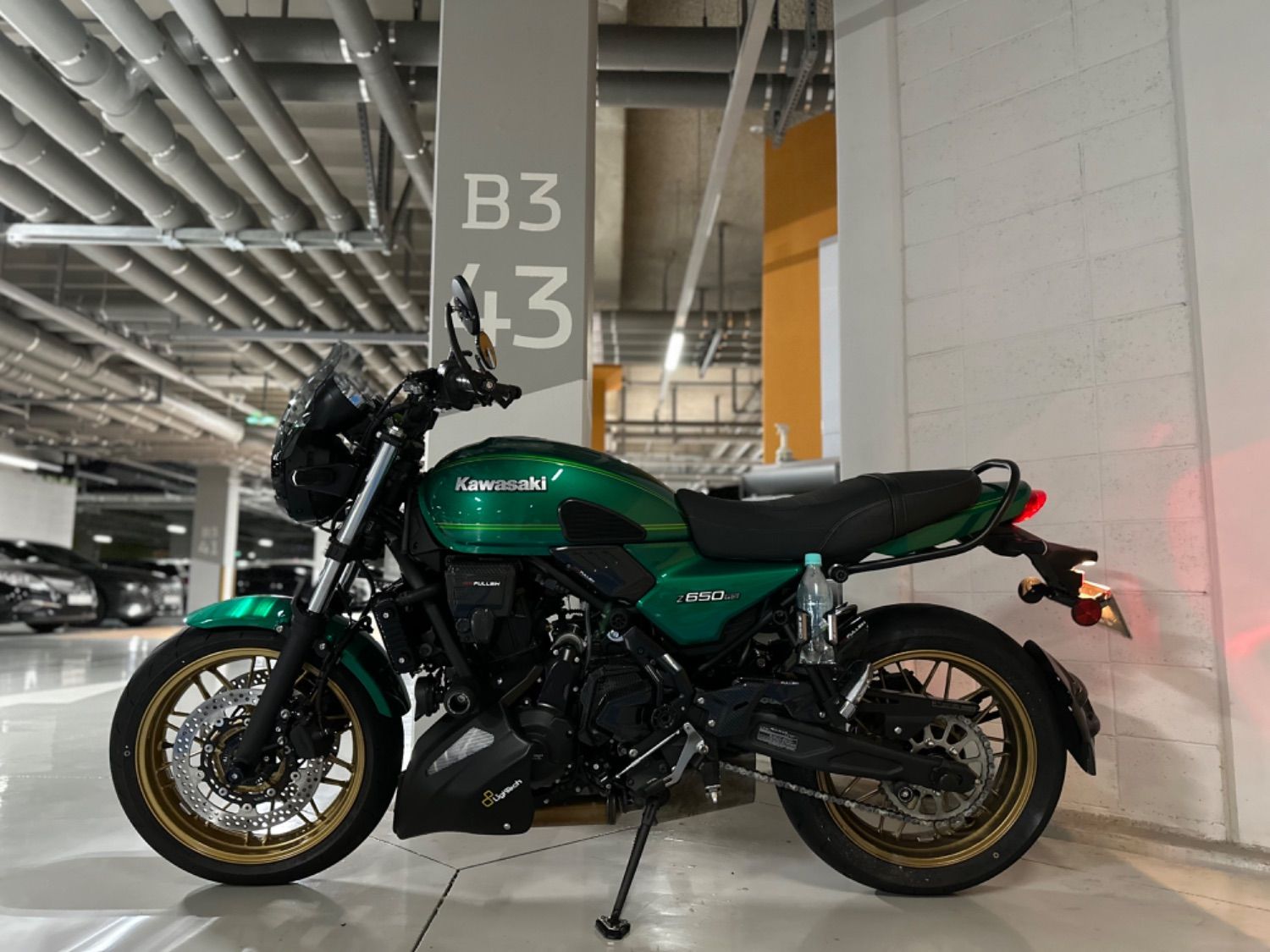 가와사키 Z 650 RS ABS 2022 청록 사진 5