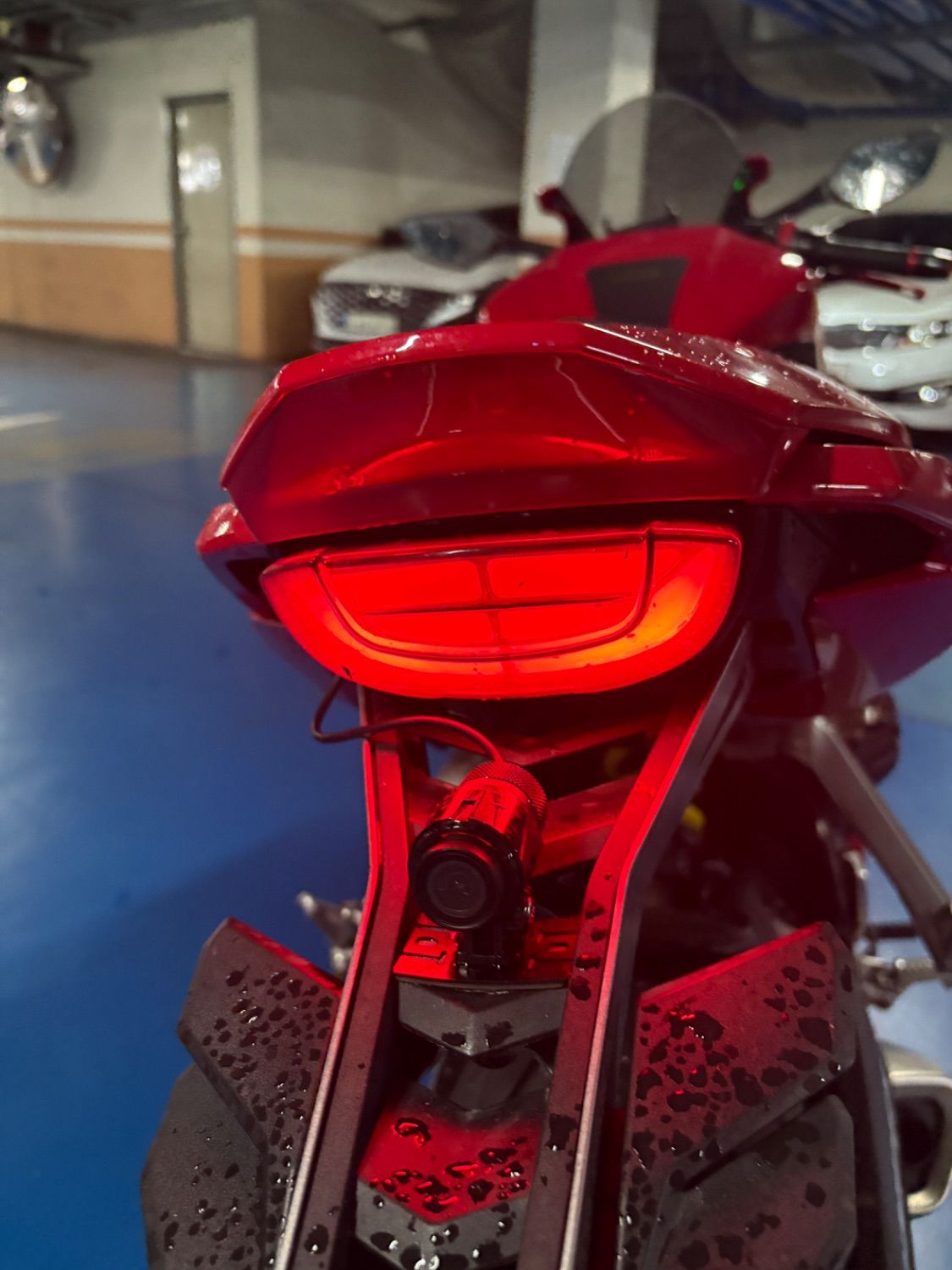 혼다 CBR 650 R 2021 레드 사진 3