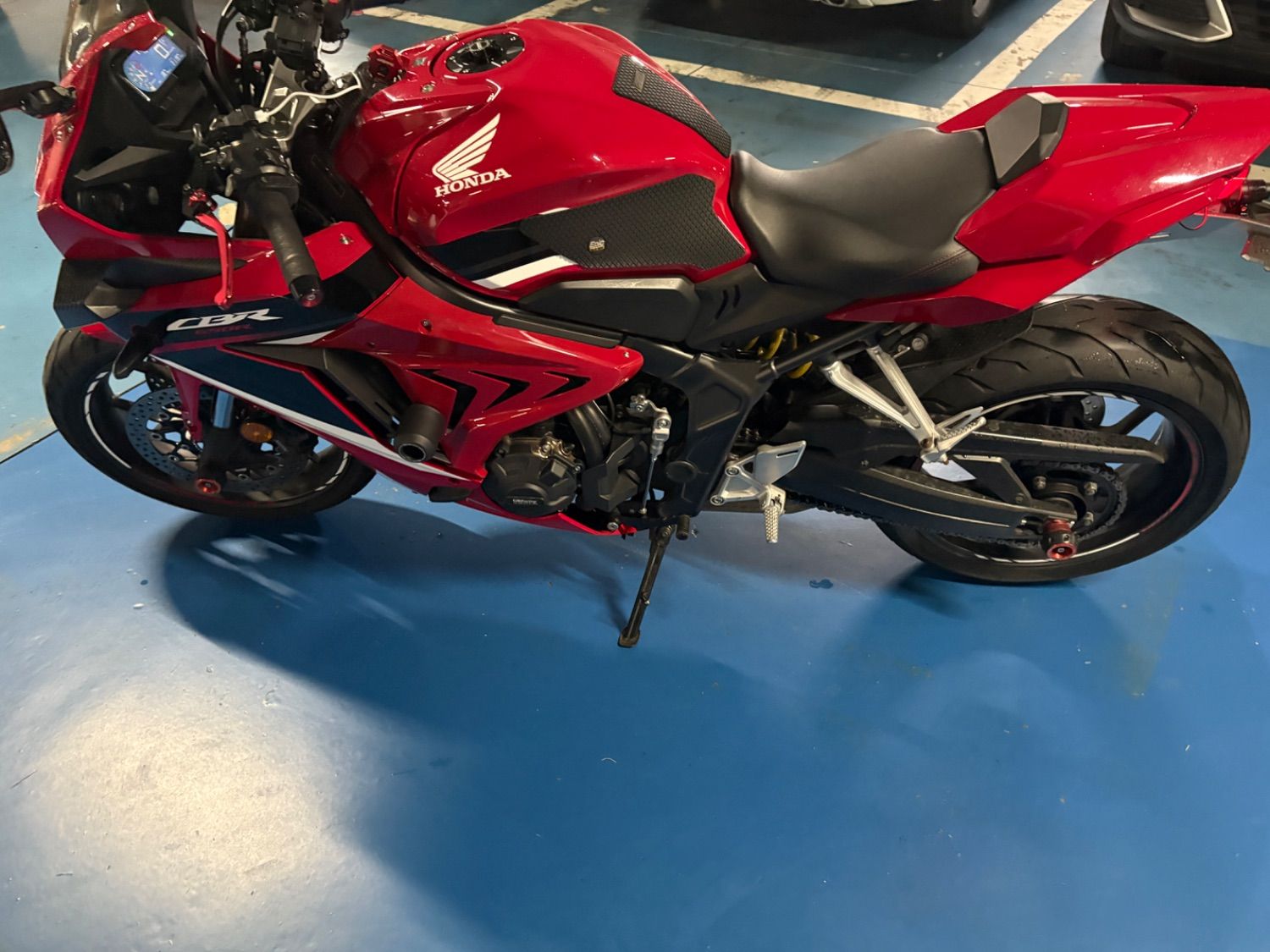 혼다 CBR 650 R 2021 레드 사진 2