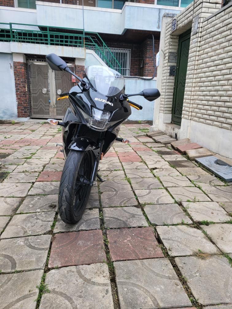 스즈키 GSX R 125 ABS thumb 2