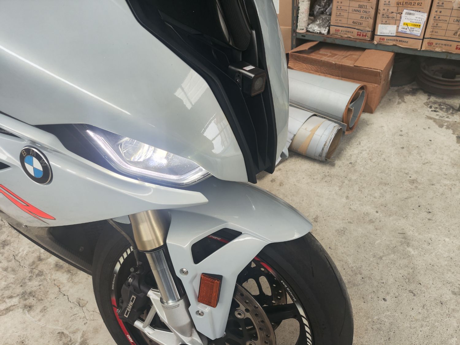BMW S 1000 RR 2020 화이트 사진 2