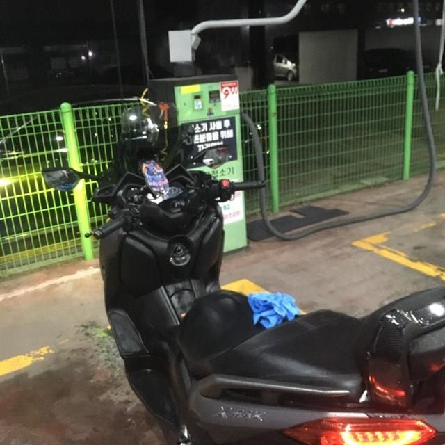 야마하 XMAX 300 ABS thumb 2