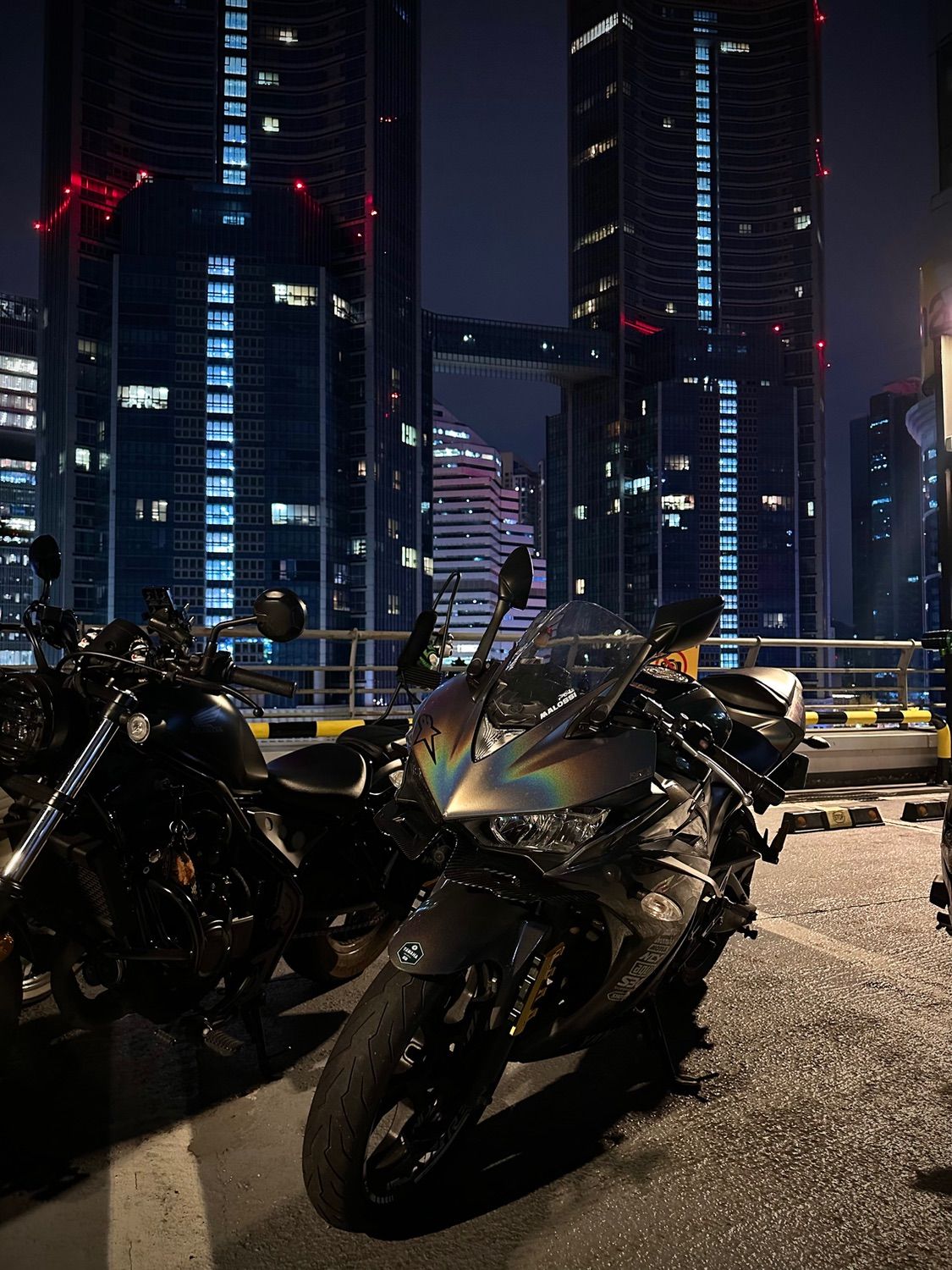 야마하 YZF R3 thumb 2