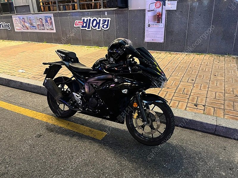 스즈키 GSX R 125 ABS main