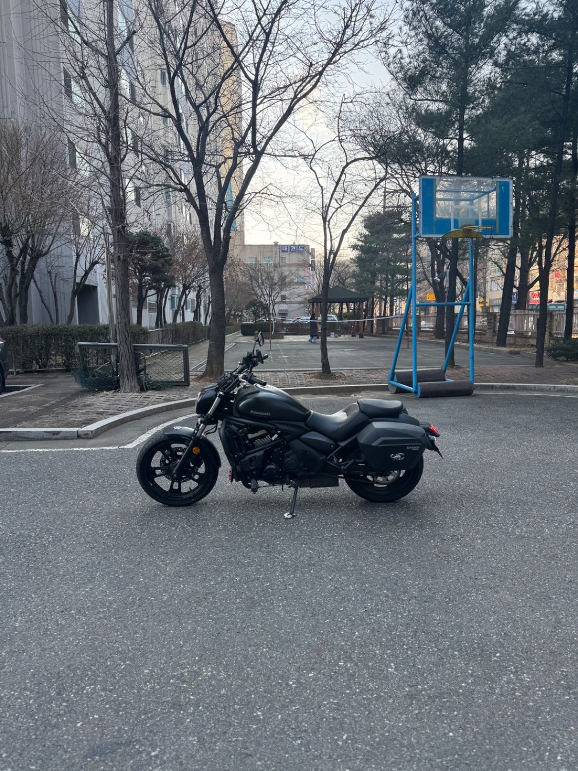 가와사키 발칸 650 ABS 2023 블랙 사진 2