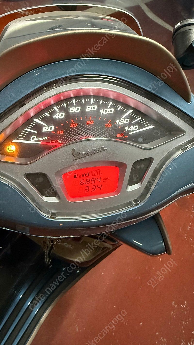 베스파 스프린트 125 ABS more