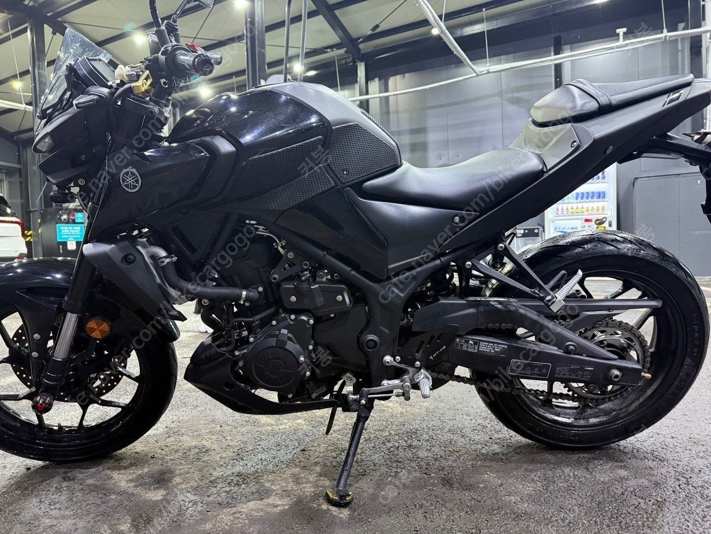 야마하 MT 03 thumb 2