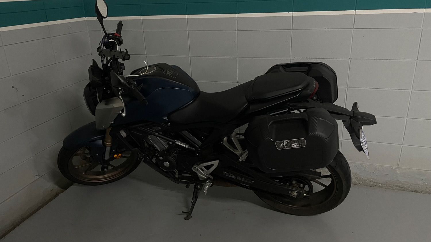 혼다 CB 125 R thumb 2