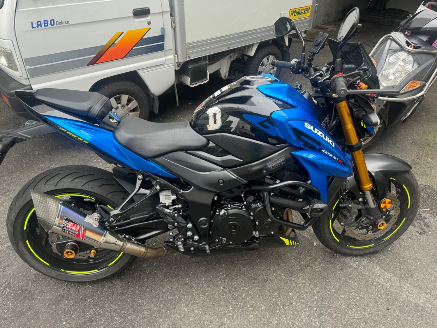 스즈키 GSX S 750 more