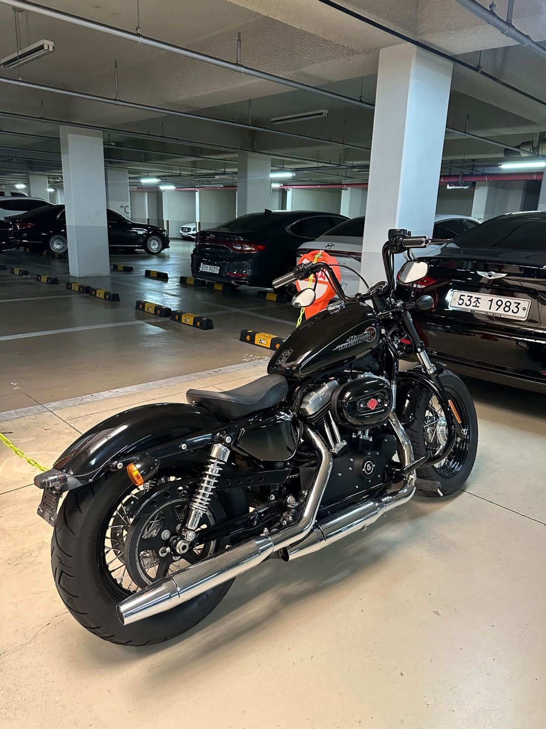 할리데이비슨 포티에잇 thumb 2