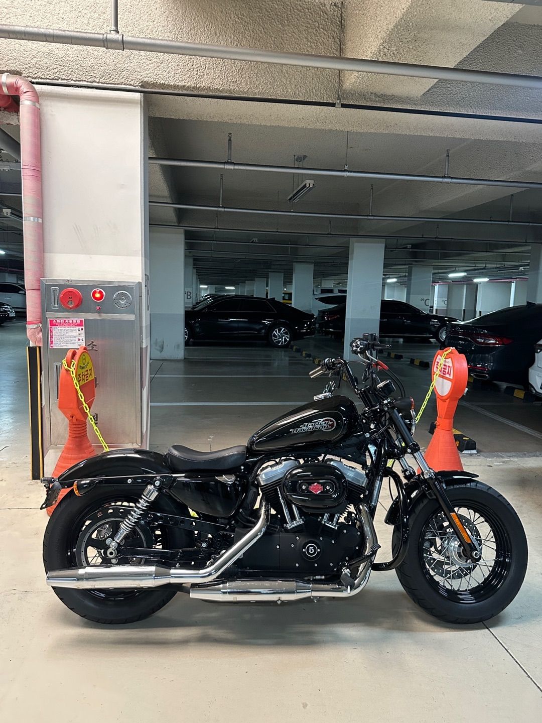 할리데이비슨 포티에잇 more