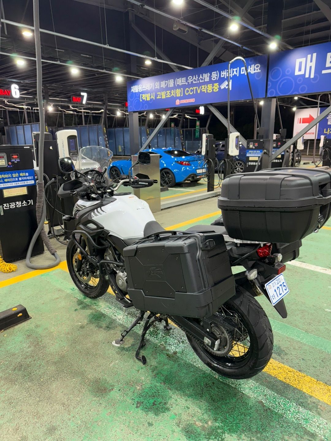 스즈키 브이스트롬 650 main