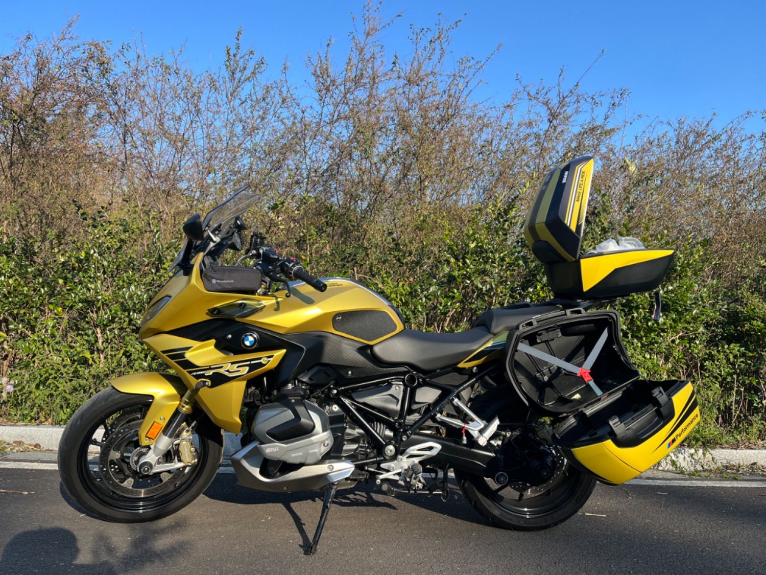 BMW R 1250 RS 2021 옐로 사진 2
