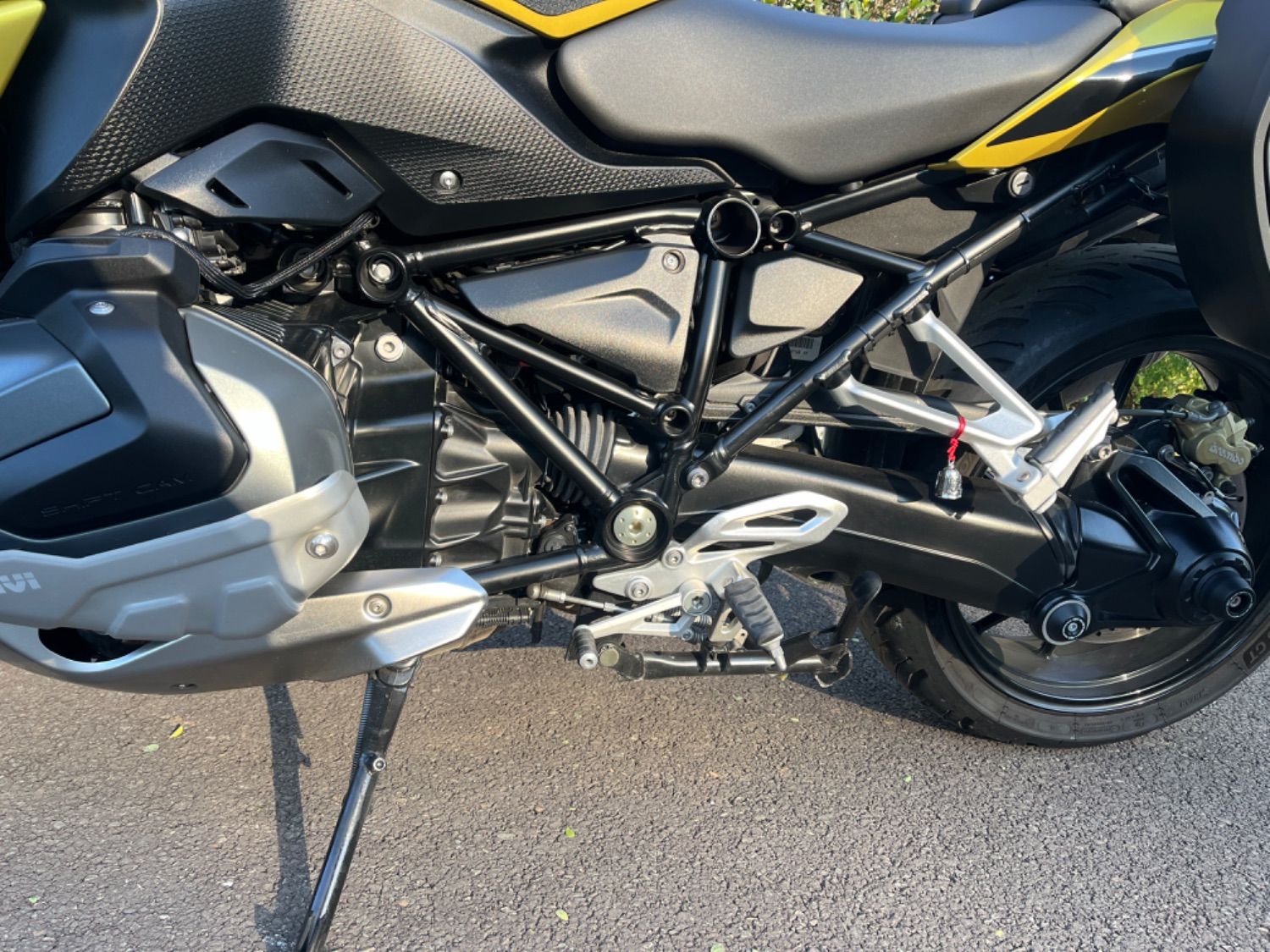 BMW R 1250 RS 2021 옐로 사진 4