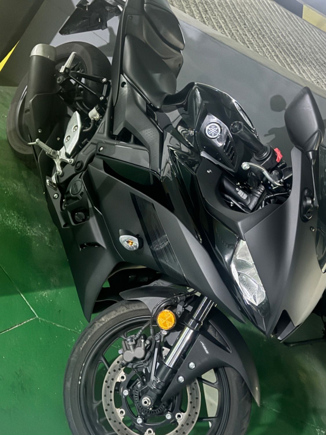 야마하 YZF R3 more