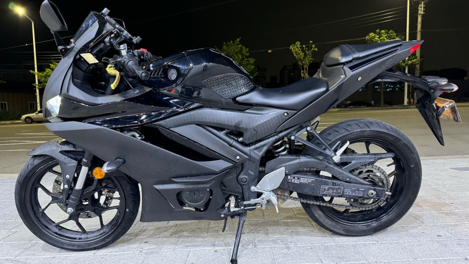 야마하 YZF R3 main