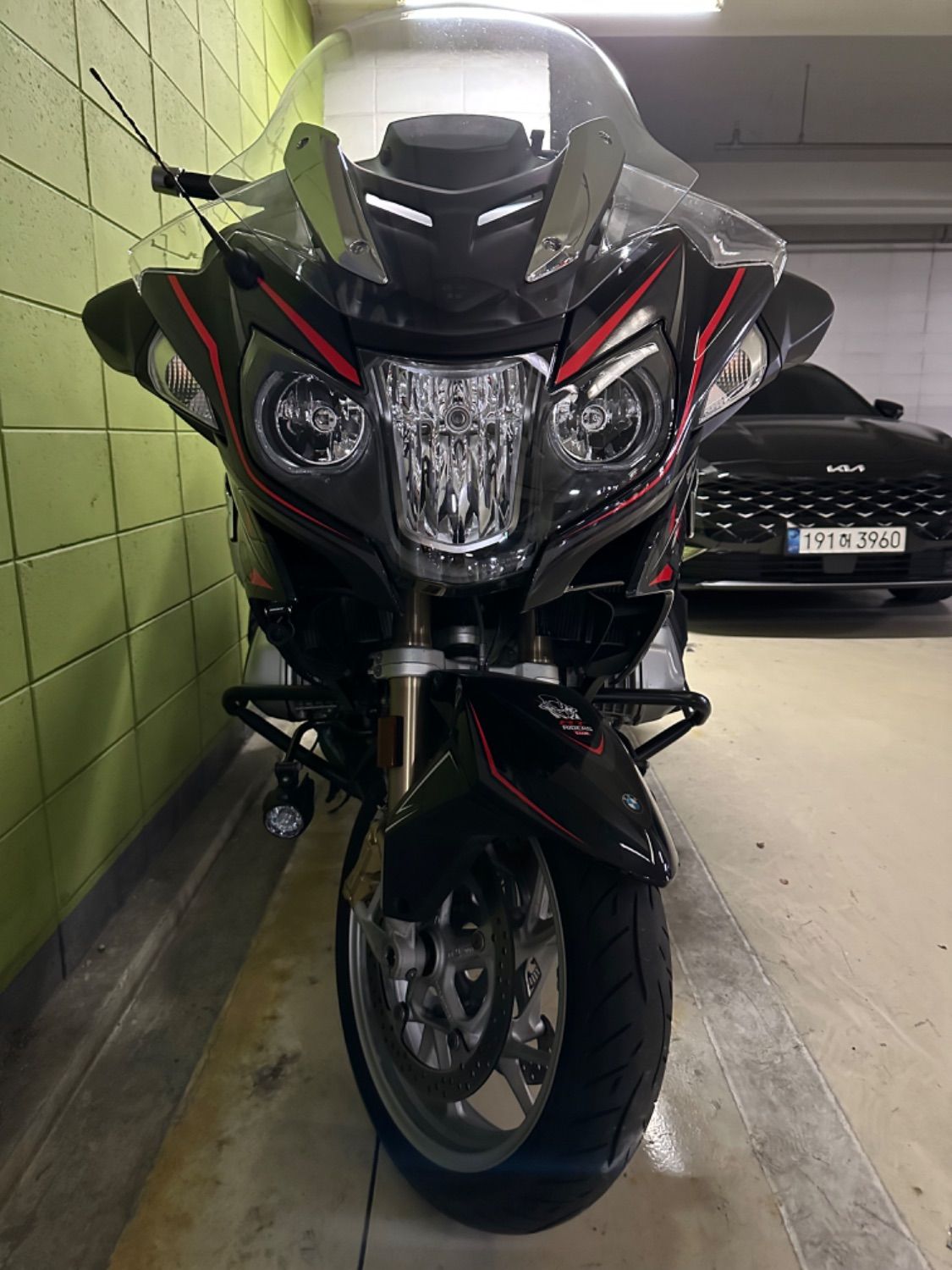 BMW R 1250 RT 2019 블랙 사진 2