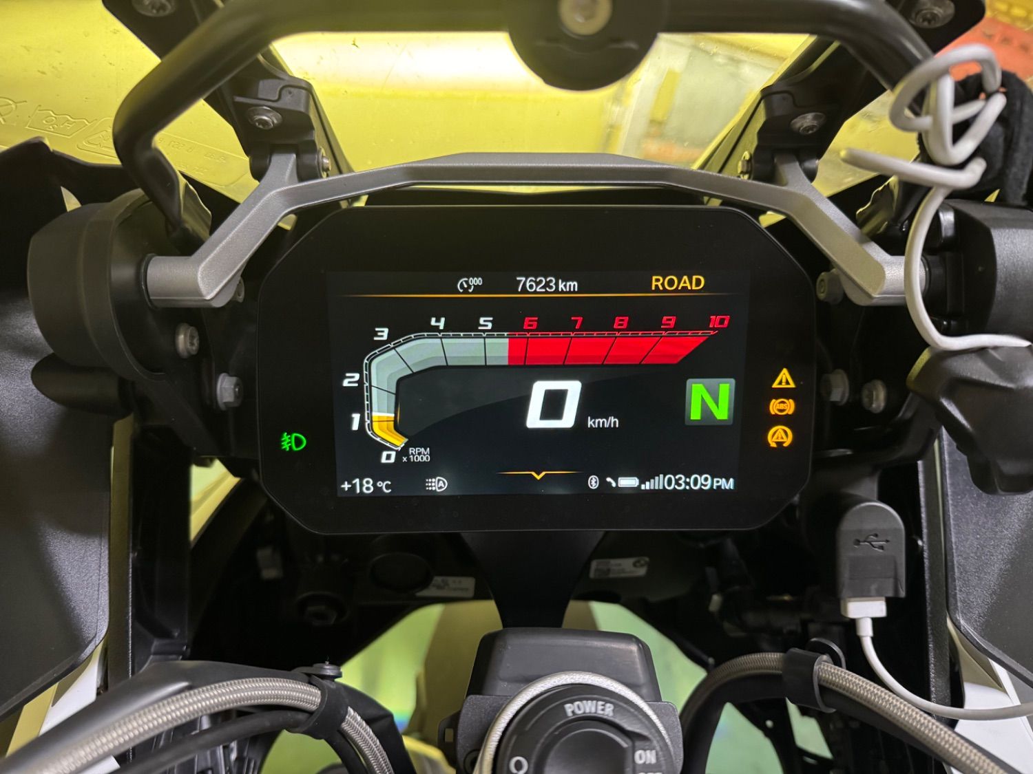 BMW R 1250 GS 2023 화이트 사진 4