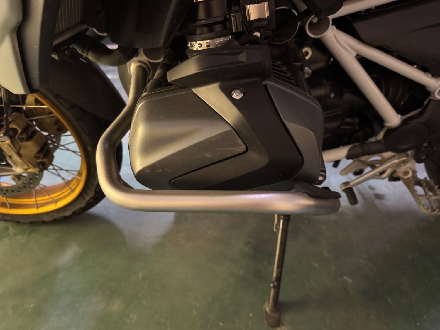 BMW R 1250 GS 2023 화이트 사진 8