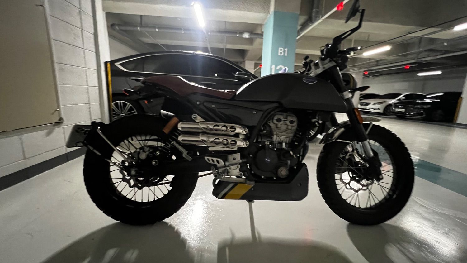 몬디알 힙스터 125 more