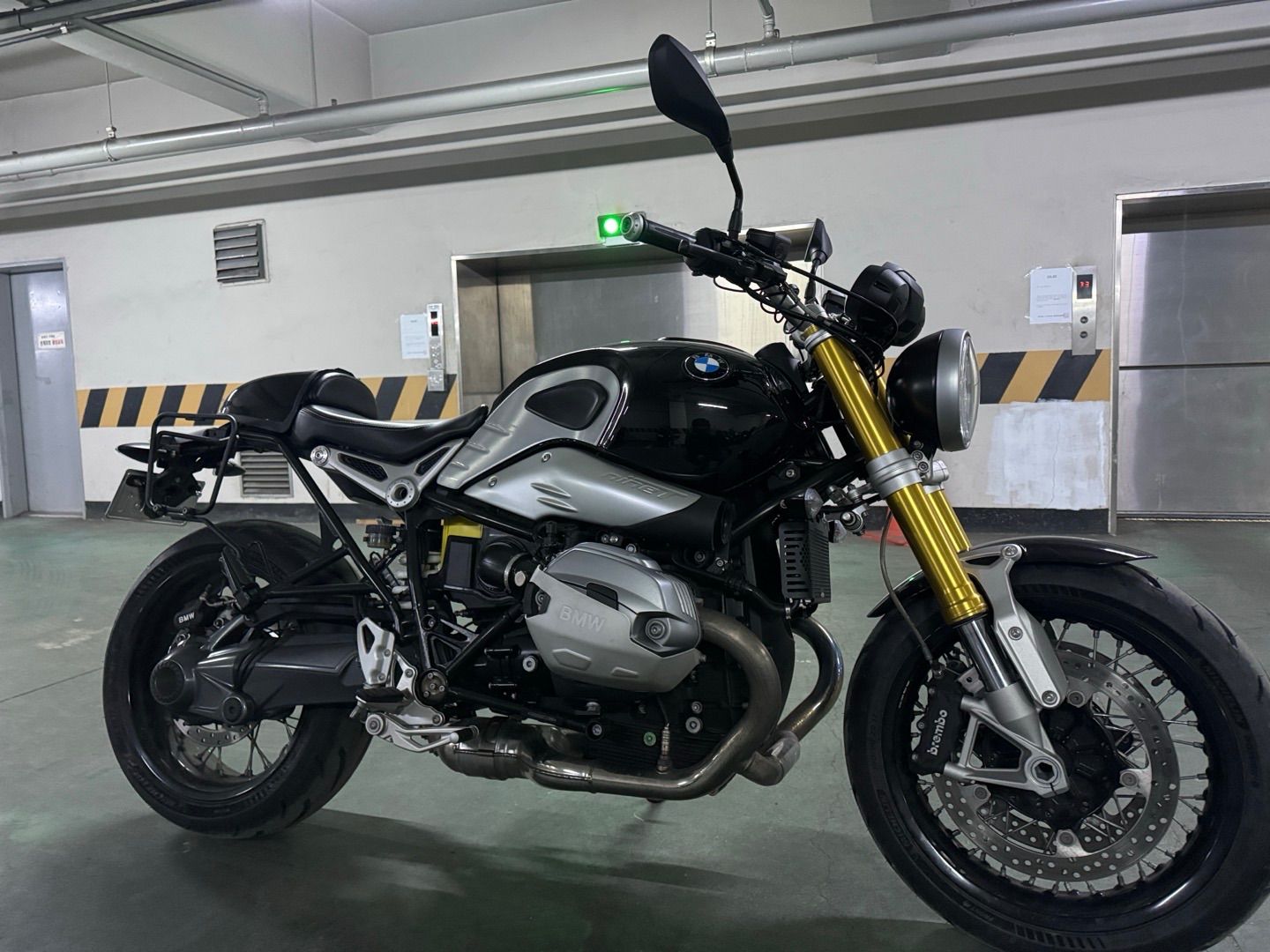 BMW R nine T 2014 블랙 사진 2