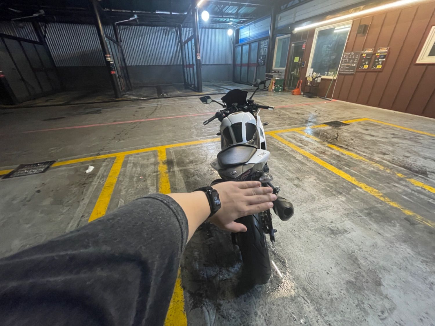 야마하 YZF R3 thumb 2