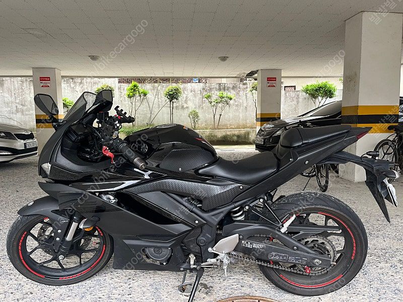 야마하 YZF R3 more