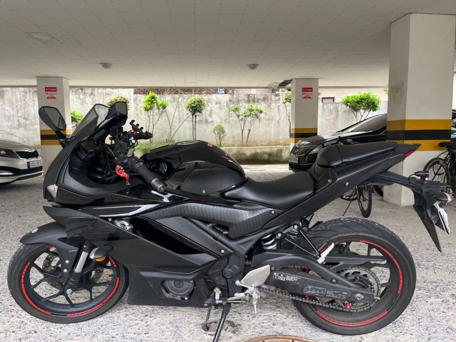 야마하 YZF R3 main