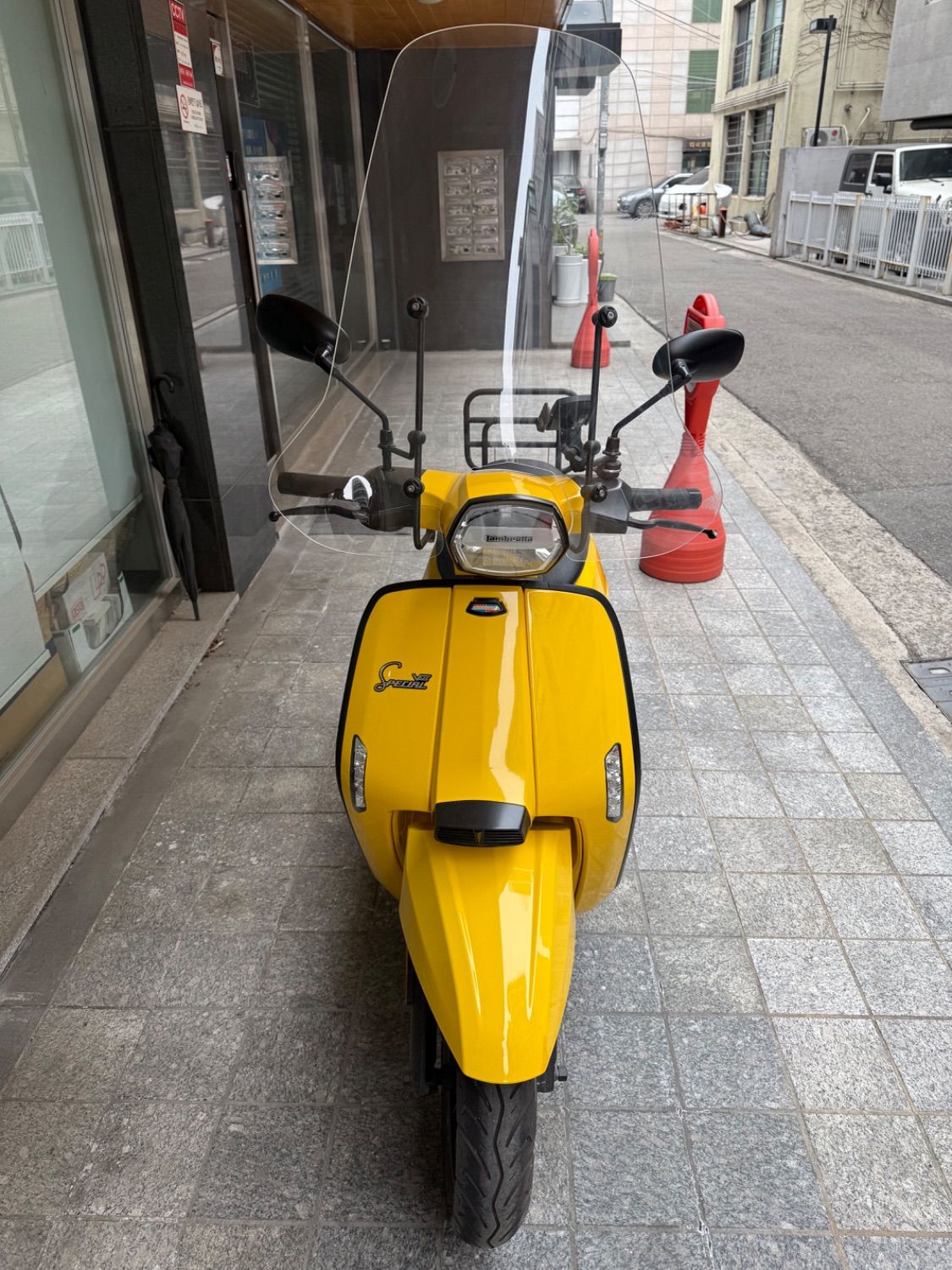 람브레타 V 125 thumb 2