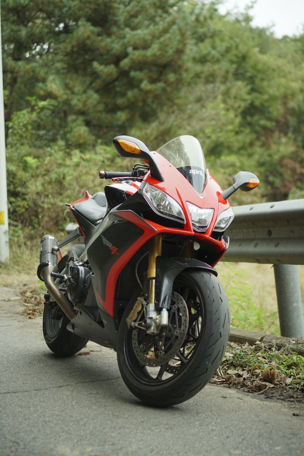 아프릴리아 RSV 4 R APRC thumb 2