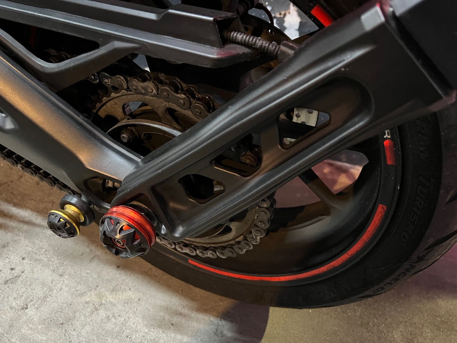 야마하 MT 09 thumb 2