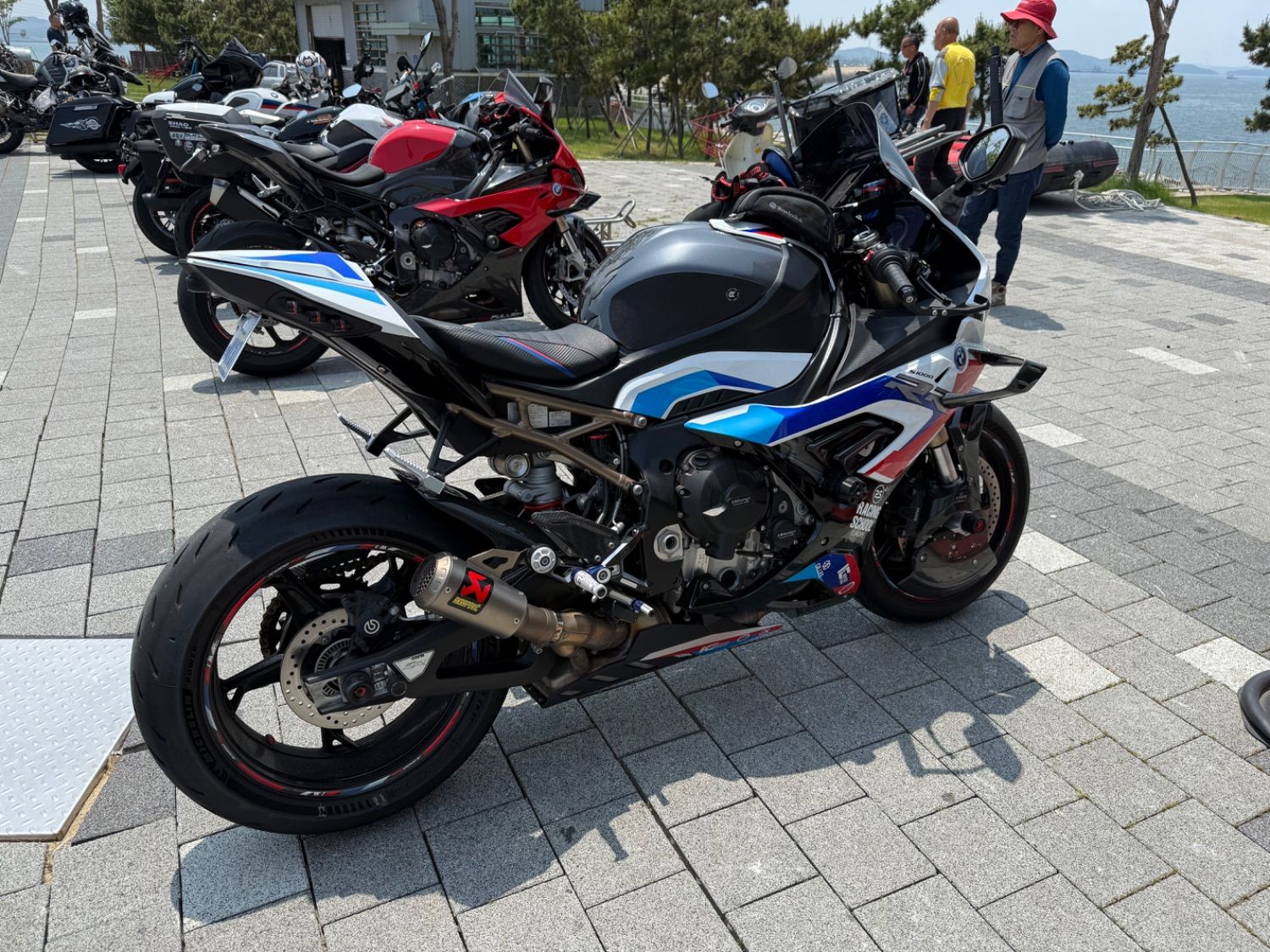 BMW S 1000 RR 2022 블랙 사진 4