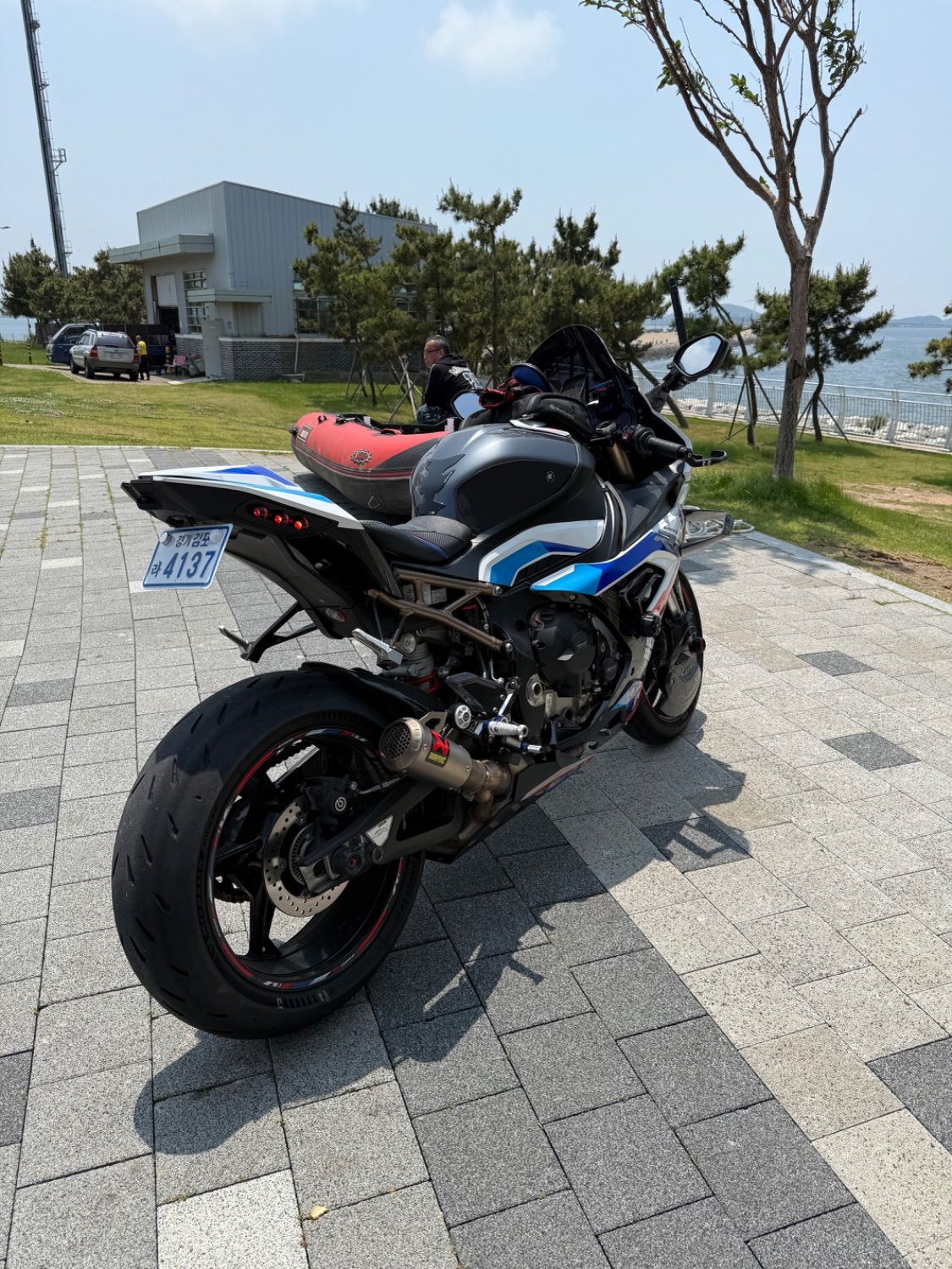 BMW S 1000 RR 2022 블랙 사진 3