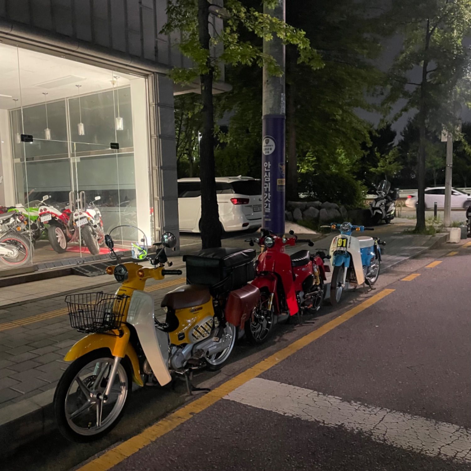 혼다 슈퍼 커브 110 more